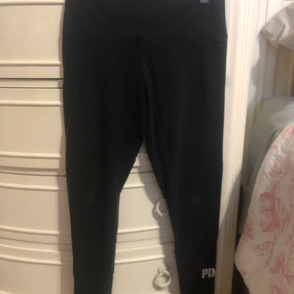 Victoria’s Secret PINK Black Leggings – Size Large